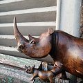 Rinoceronte in legno